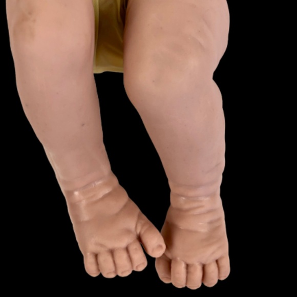 New Lifelike Preemie Doll 13 inches Long Vinyl - Picture 6 of 10